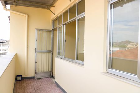 Apartamento para alugar com 65m², 2 quartos e sem vagaVaranda da Sala