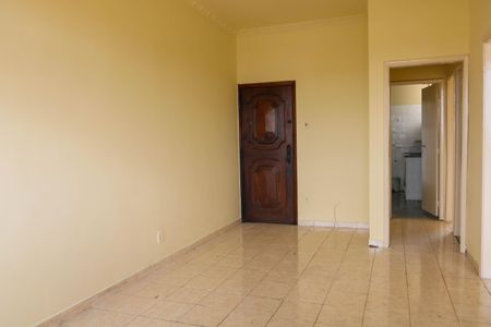 Apartamento para alugar com 65m², 2 quartos e sem vagaSala
