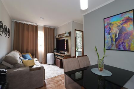 Sala de apartamento à venda com 2 quartos, 50m² em Cidade São Jorge, Santo André