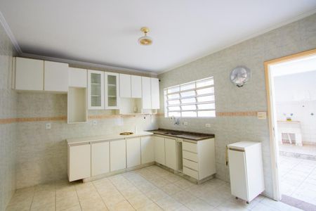 Casa para alugar com 162m², 3 quartos e 2 vagasCozinha