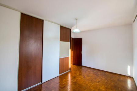 Casa para alugar com 162m², 3 quartos e 2 vagasQuarto 2
