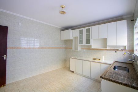 Casa para alugar com 162m², 3 quartos e 2 vagasCozinha