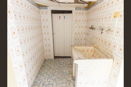 Casa à venda com 184m², 2 quartos e 1 vaga Casa à venda com 184m², 2 quartos e 1 vagaÁrea de Serviço e Quintal