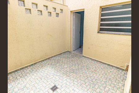 Casa à venda com 184m², 2 quartos e 1 vaga Casa à venda com 184m², 2 quartos e 1 vagaÁrea de Serviço e Quintal