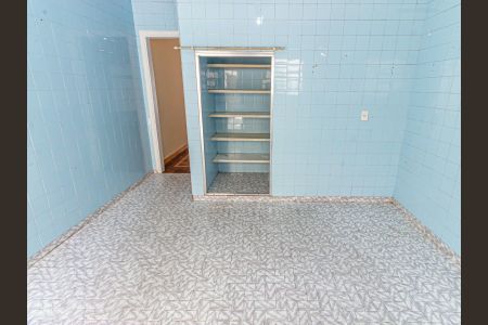 Casa à venda com 184m², 2 quartos e 1 vaga Casa à venda com 184m², 2 quartos e 1 vagaCozinha