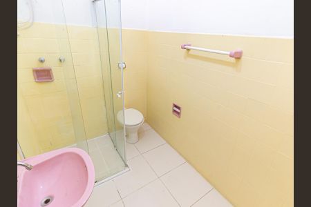 Casa à venda com 184m², 2 quartos e 1 vaga Casa à venda com 184m², 2 quartos e 1 vagaBanheiro