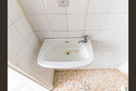 Casa à venda com 184m², 2 quartos e 1 vaga Casa à venda com 184m², 2 quartos e 1 vagaBanheiro de serviço