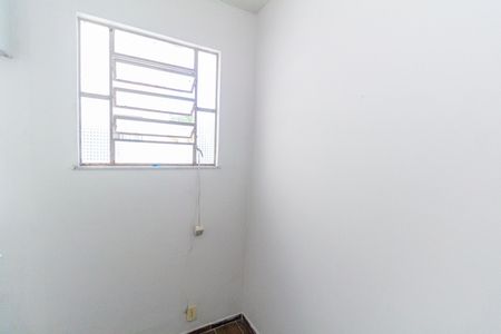 Apartamento para alugar com 74m², 2 quartos e sem vagaQuarto de Serviço