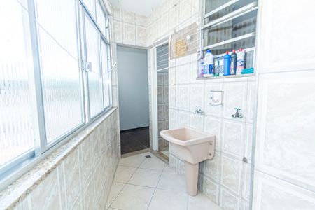 Apartamento para alugar com 74m², 2 quartos e sem vagaCozinha e Área de Serviço