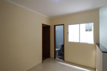 Sala de apartamento para alugar com 1 quarto, 40m² em Vila Divina Pastora, São Paulo