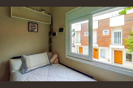 Casa de condomínio à venda com 75m², 3 quartos e 2 vagas