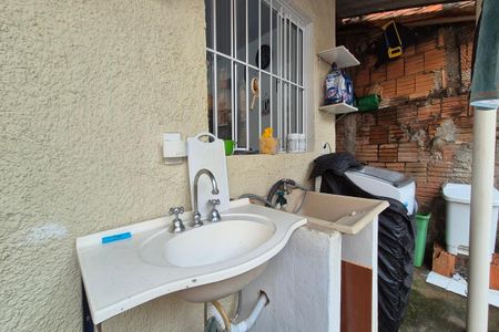 Casa à venda com 120m², 3 quartos e 2 vagasÁrea de Serviço