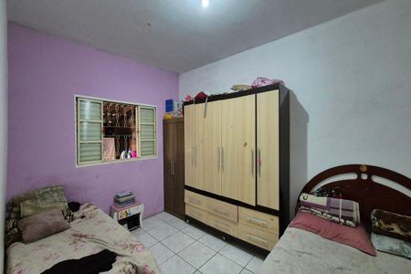 Casa à venda com 120m², 3 quartos e 2 vagasQuarto 2 