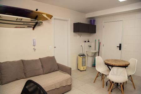 Sala de apartamento para alugar com 1 quarto, 32m² em Jardim Caravelas, São Paulo