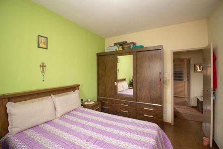 Quarto 1 de casa à venda com 3 quartos, 250m² em Nacional, Contagem