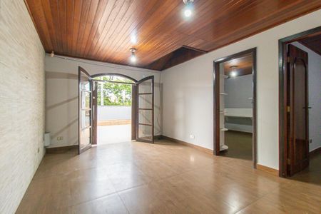 Casa à venda com 200m², 3 quartos e 2 vagasSala de TV