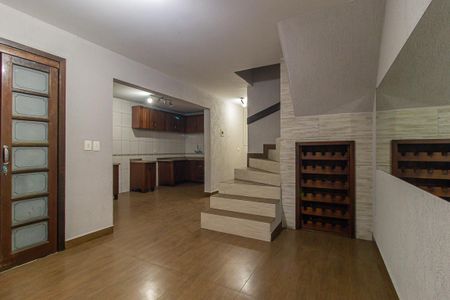 Sala de casa para alugar com 3 quartos, 200m² em Cidade Industrial de Curitiba, Curitiba