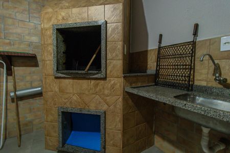 Casa à venda com 200m², 3 quartos e 2 vagasÁrea comum - Churrasqueira