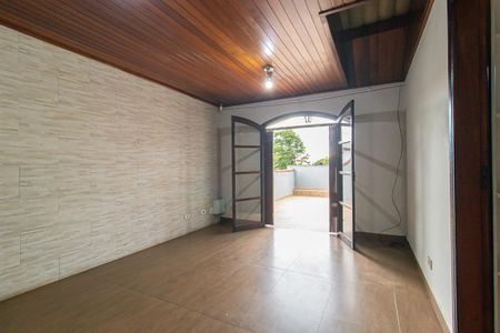 Casa à venda com 200m², 3 quartos e 2 vagasSala de TV