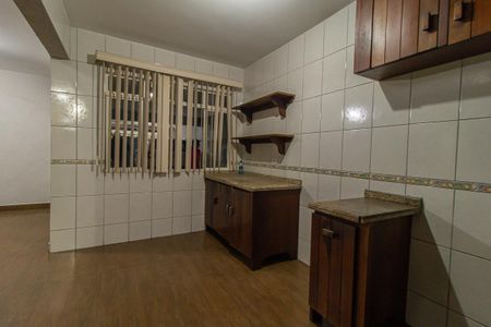 Casa à venda com 200m², 3 quartos e 2 vagasCozinha - Armários