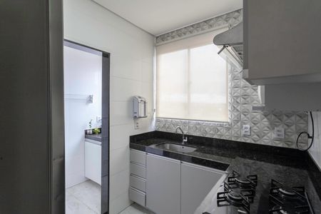 Apartamento à venda com 64m², 2 quartos e 1 vagaCozinha