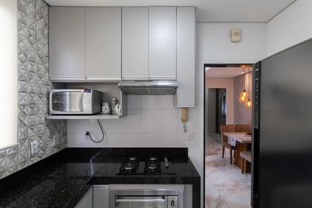 Apartamento à venda com 64m², 2 quartos e 1 vagaCozinha