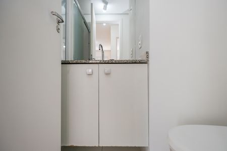 Apartamento para alugar com 68m², 2 quartos e 1 vaga Apartamento para alugar com 68m², 2 quartos e 1 vagaBanheiro