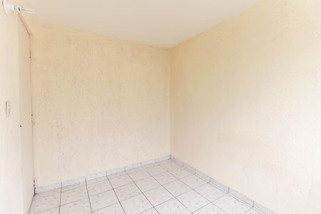 Quarto 1 de apartamento para alugar com 2 quartos, 43m² em Cidade Tiradentes, São Paulo