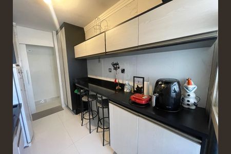 Apartamento à venda com 65m², 2 quartos e 1 vagaFoto 08