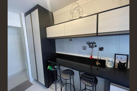 Apartamento à venda com 65m², 2 quartos e 1 vagaFoto 05