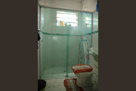 Casa à venda com 198m², 2 quartos e 4 vagasBanheiro casa 1 