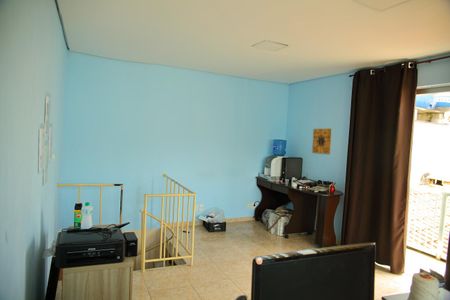 Casa à venda com 198m², 2 quartos e 4 vagasEdícula/escritório 