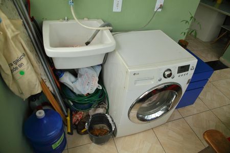 Casa à venda com 198m², 2 quartos e 4 vagasÁrea de Serviço- Casa 2 