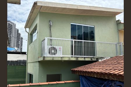 Casa à venda com 198m², 2 quartos e 4 vagasEdicula/Garagem 