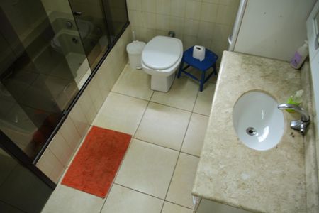 Casa à venda com 198m², 2 quartos e 4 vagasBanheiro casa 2 