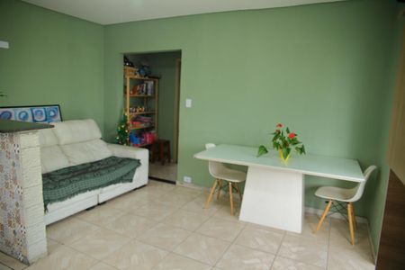 Casa à venda com 198m², 2 quartos e 4 vagasSala casa 2 