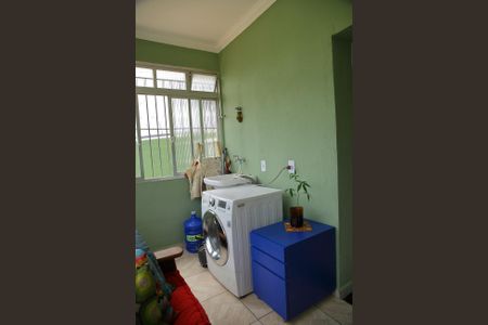 Casa à venda com 198m², 2 quartos e 4 vagasÁrea de Serviço- Casa 2 