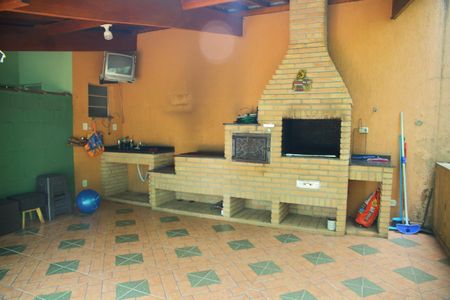 Casa à venda com 198m², 2 quartos e 4 vagasÁrea de convivência  Casa 1