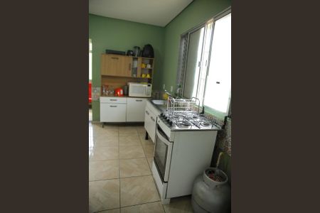 Casa à venda com 198m², 2 quartos e 4 vagasSala/Cozinha casa 2 