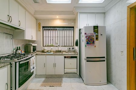 Casa à venda com 338m², 3 quartos e 6 vagasCozinha