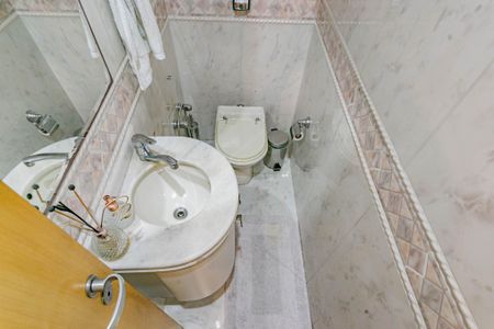 Casa à venda com 338m², 3 quartos e 6 vagasLavabo