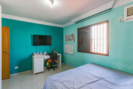 Casa à venda com 338m², 3 quartos e 6 vagasQuarto 1