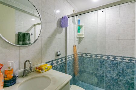 Casa à venda com 338m², 3 quartos e 6 vagasBanheiro da Garagem