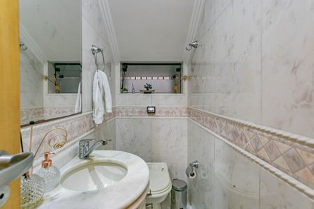 Casa à venda com 338m², 3 quartos e 6 vagasLavabo