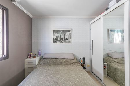 Casa à venda com 338m², 3 quartos e 6 vagasQuarto 2