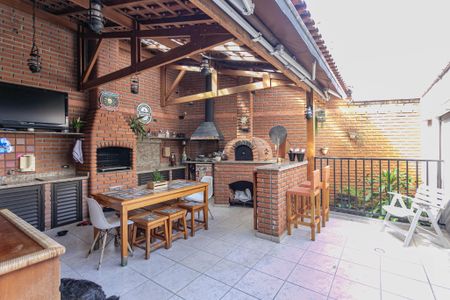 Casa à venda com 338m², 3 quartos e 6 vagasÁrea gourmet