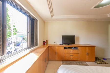 Casa à venda com 338m², 3 quartos e 6 vagasSuíte