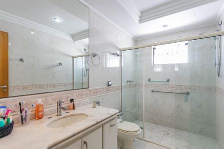 Casa à venda com 338m², 3 quartos e 6 vagasBanheiro Social