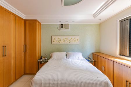 Casa à venda com 338m², 3 quartos e 6 vagasSuíte