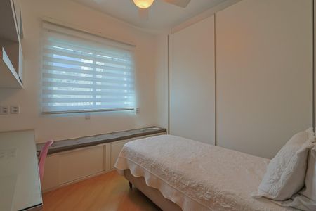 Apartamento à venda com 100m², 3 quartos e 2 vagasQuarto 2